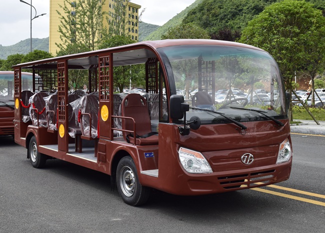 23座燃油观光车